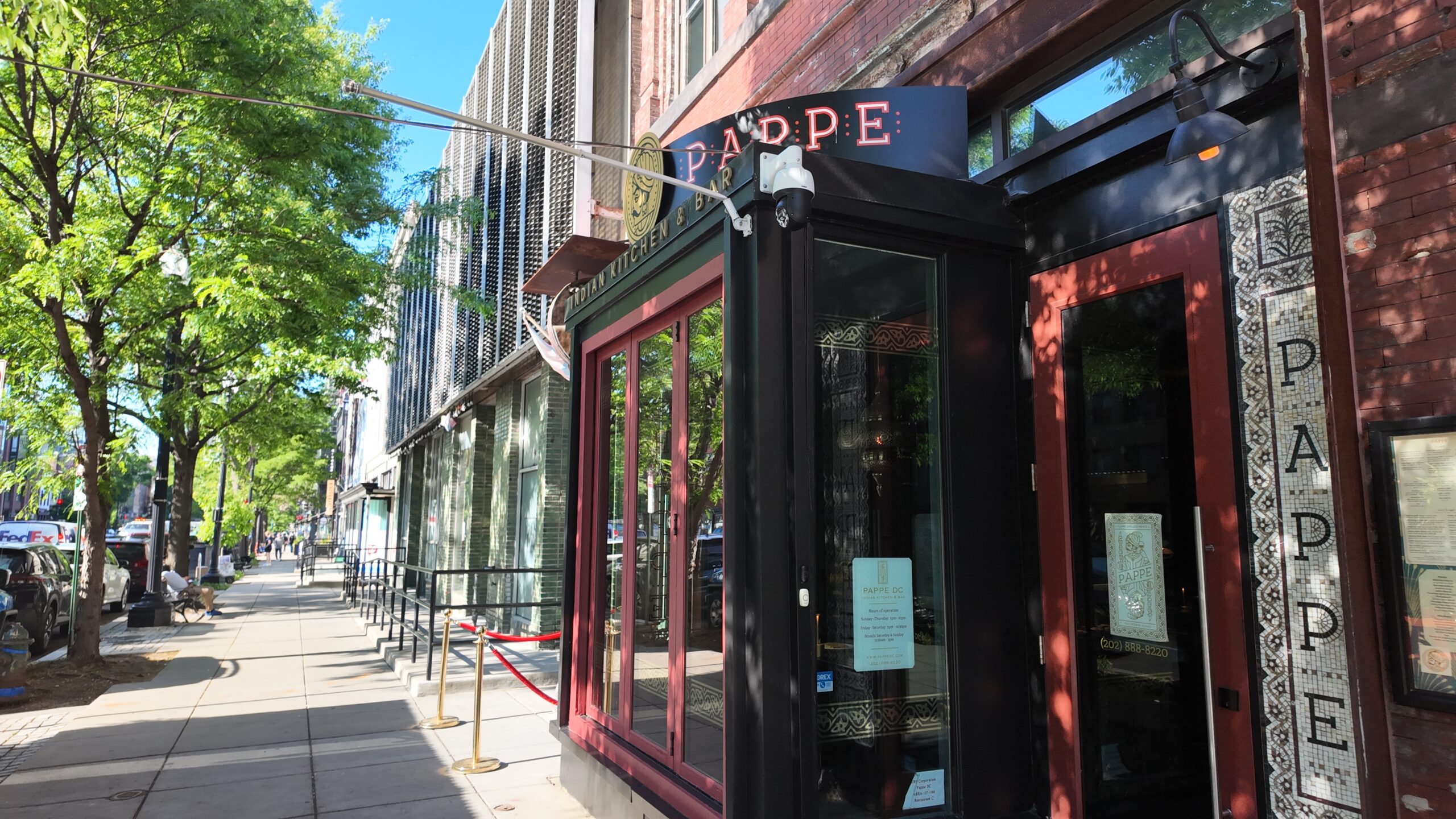 The outside front of Pappe 