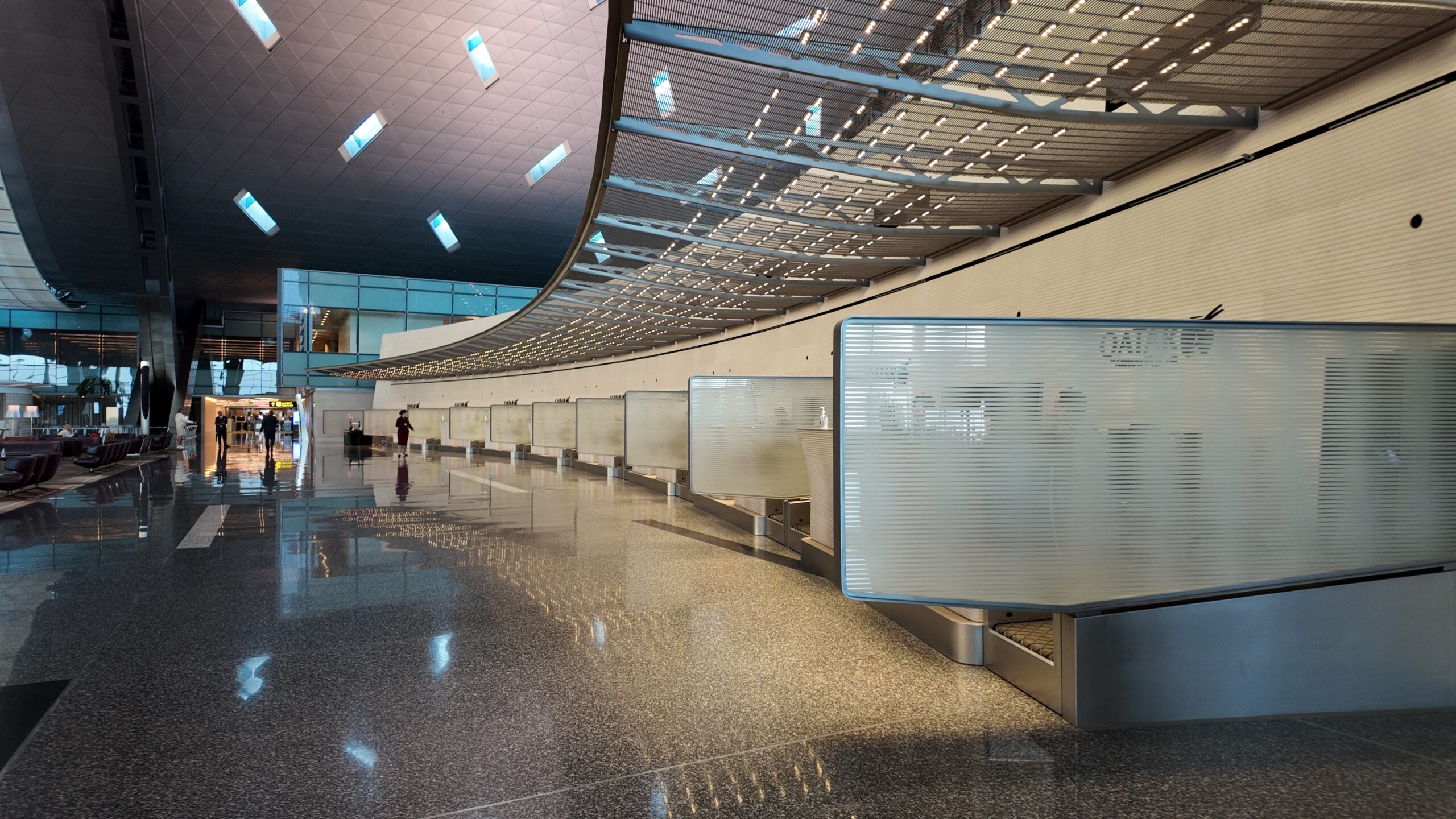 Business Class Check-In Counter 