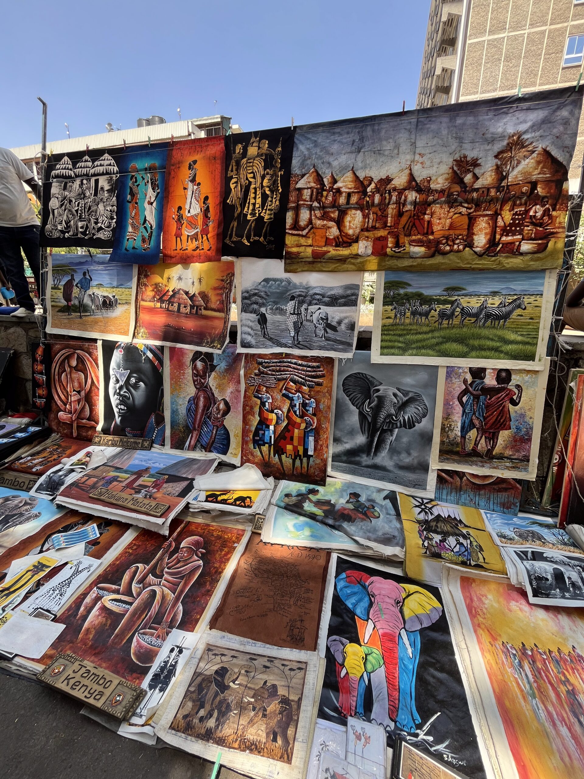 Paintings at the Maasai Market 